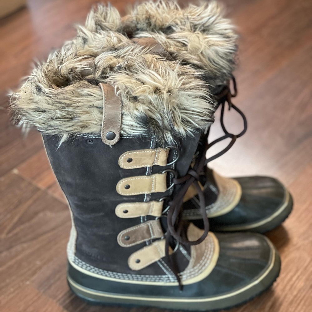 Sorel Joan of Arctic Snow Boots